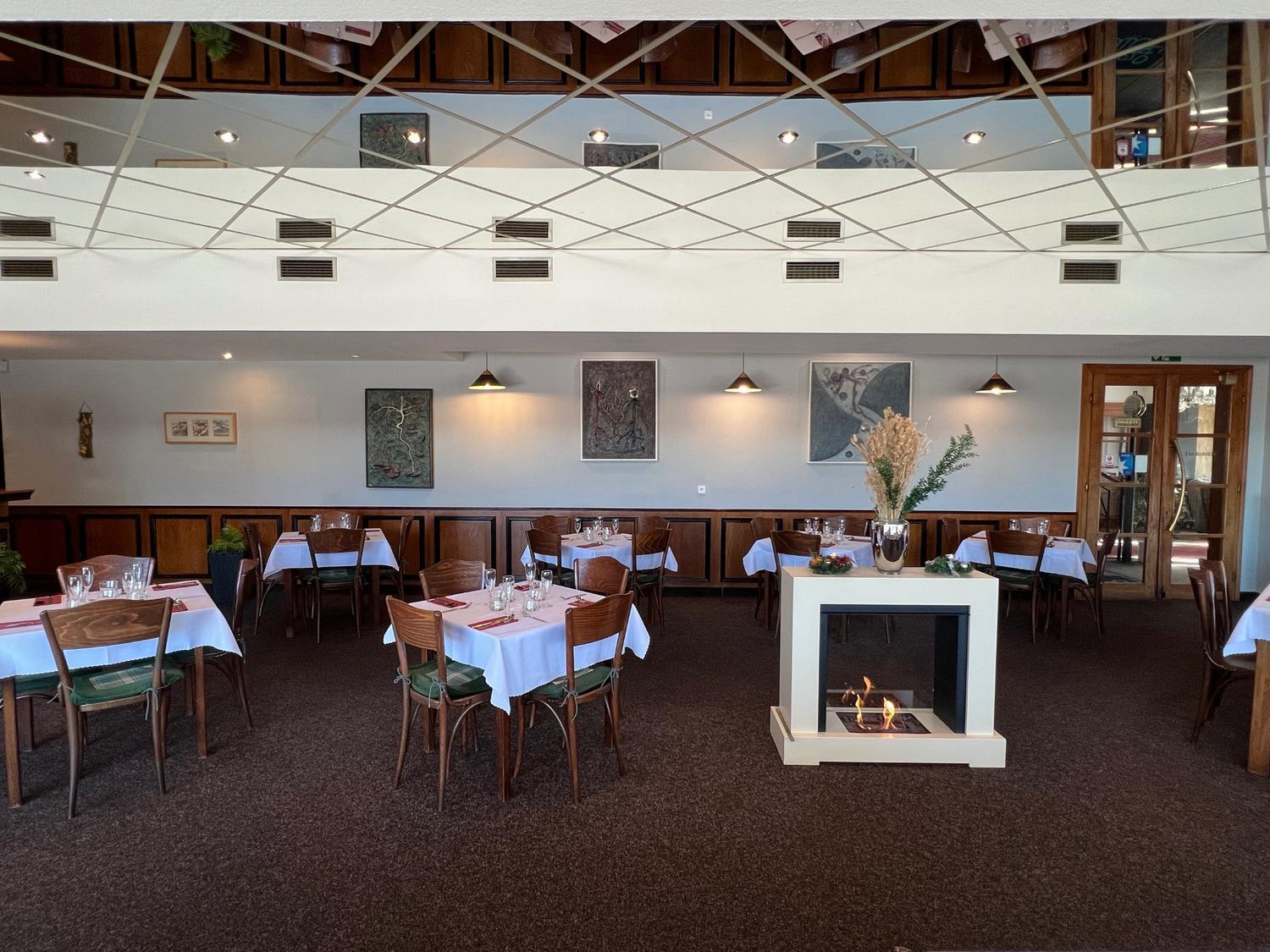 Hotel Sloup Sobeslav ภายนอก รูปภาพ
