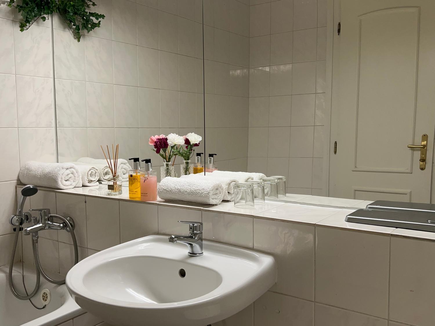 Hotel Sloup Sobeslav ภายนอก รูปภาพ